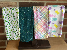 Load image into Gallery viewer, Shamrocks headband