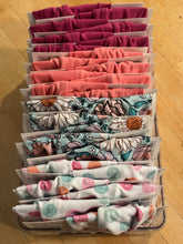 Load image into Gallery viewer, Coral headband