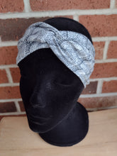 Load image into Gallery viewer, Gray Sweater Headband