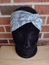 Load image into Gallery viewer, Gray Sweater Headband