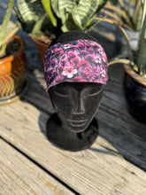 Load image into Gallery viewer, Purple embroidered flowers headband
