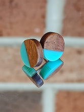 Load image into Gallery viewer, Turquoise w/ wood
